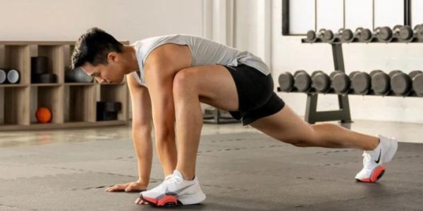 Movilidad-y-flexibilidad-en-el-entrenamiento-de-fuerza Movilidad-y-flexibilidad-en-el-entrenamiento-de-fuerza